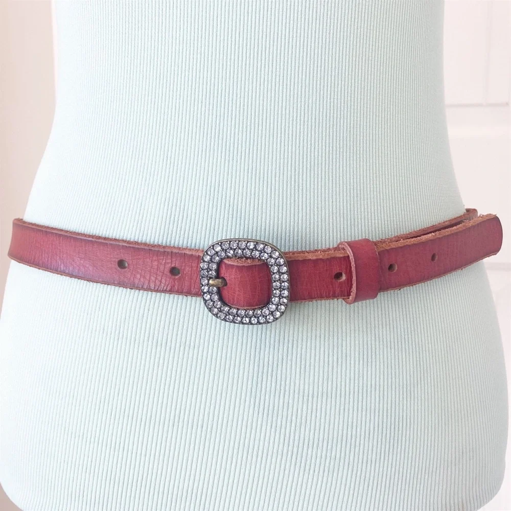 FOSSIL Reddish Brown Leather Belt with Rhinestone Buckle Size Medium